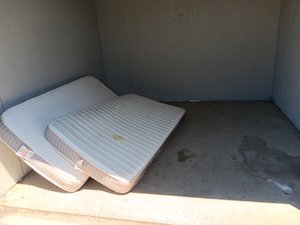 10 x 10 unit in Hanford
