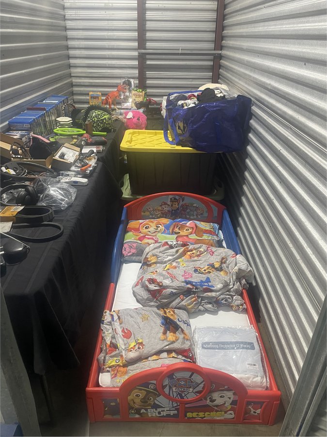 5 x 10 storage unit in Arlington, VA