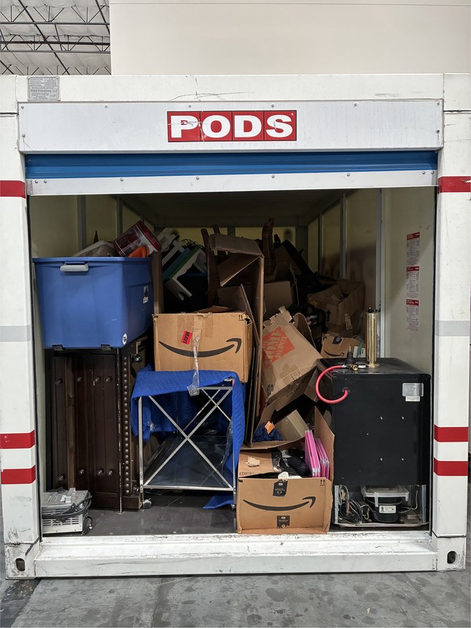 8 x 16 storage unit in North Las Vegas, NV