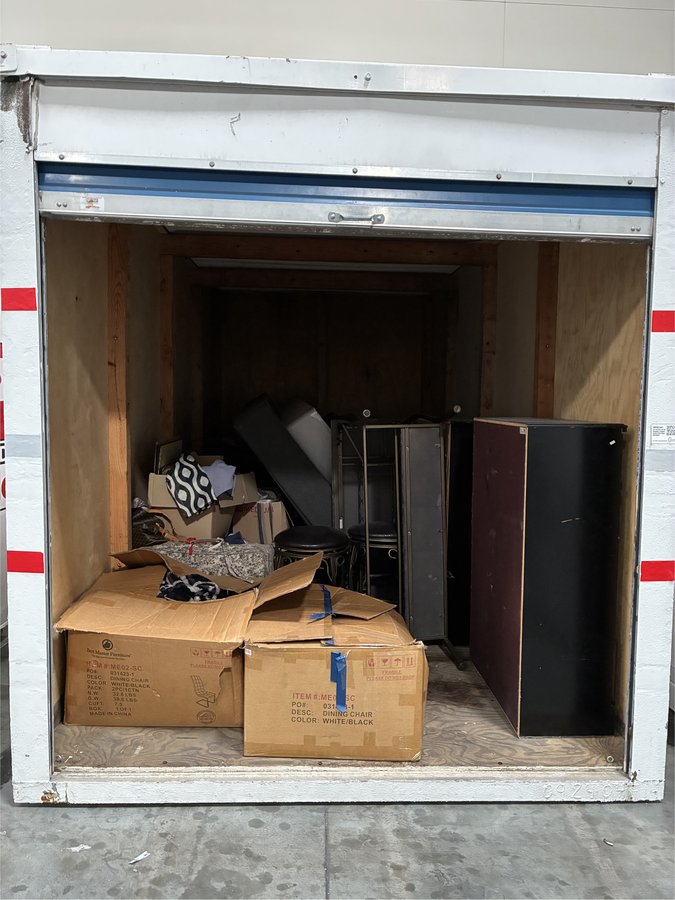 8 x 16 storage unit in North Las Vegas, NV