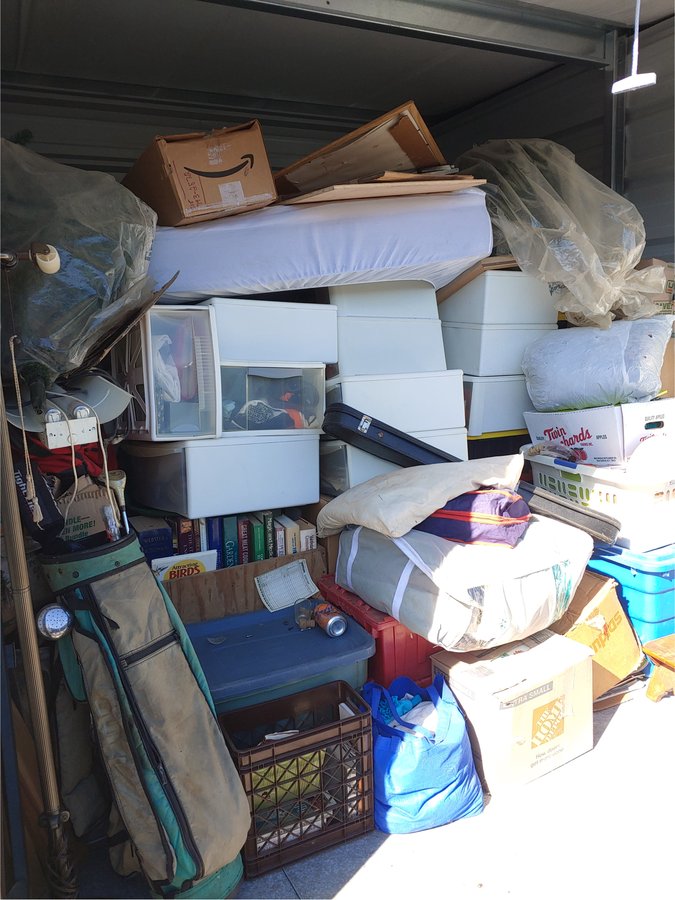 10 x 10 storage unit in Utica, NY