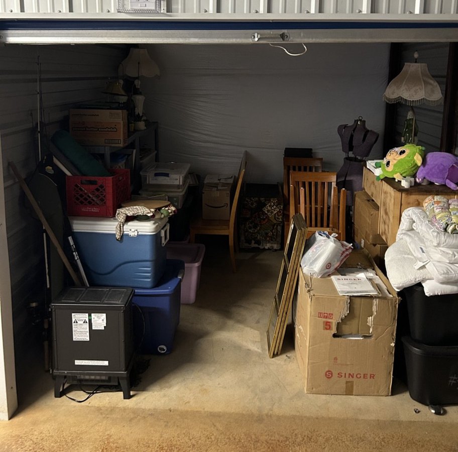 10 x 10 storage unit in Rogers, AR