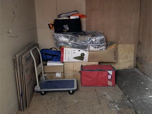 10 x 8 unit in Hyde Park