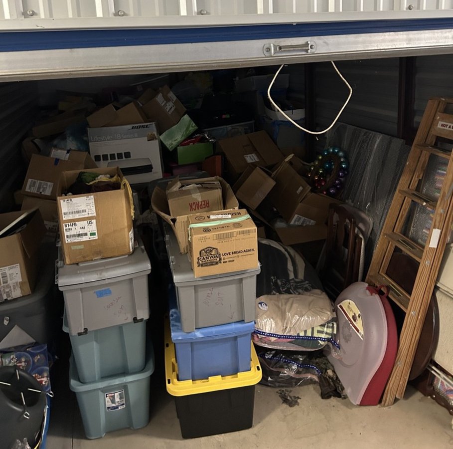 10 x 20 storage unit in Rogers, AR