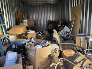 10 x 20 unit in Hickory
