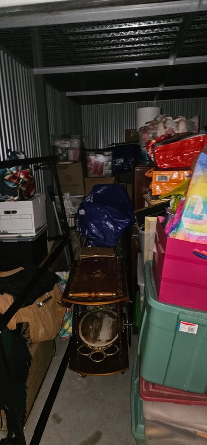 10 x 20 storage unit in Hackettstown, NJ
