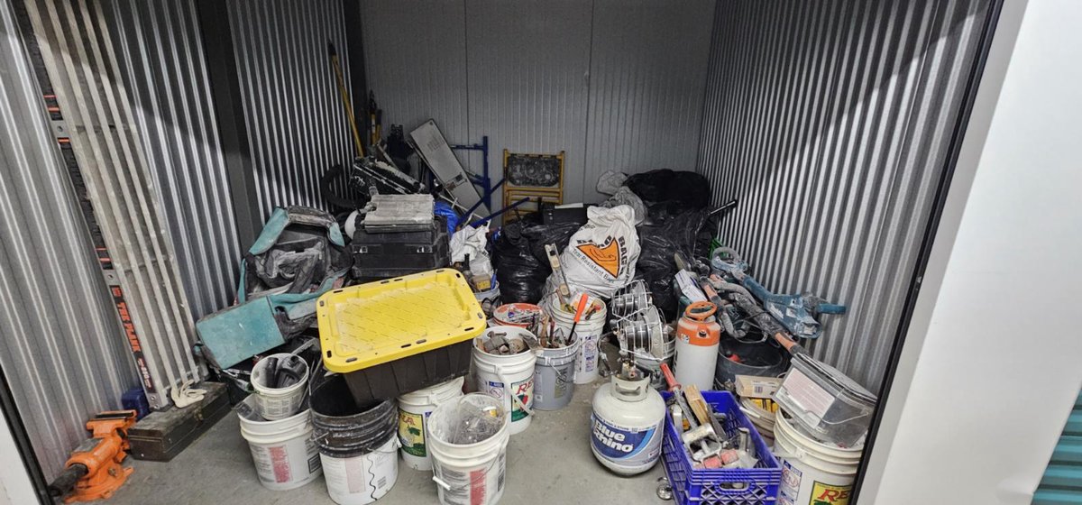 10 x 10 storage unit in Hackettstown, NJ