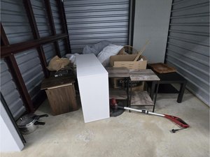 10 x 10 unit in Marietta
