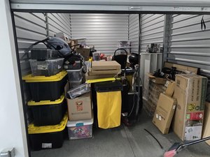 10 x 15 unit in St Cloud