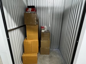 5 x 5 unit in College Point