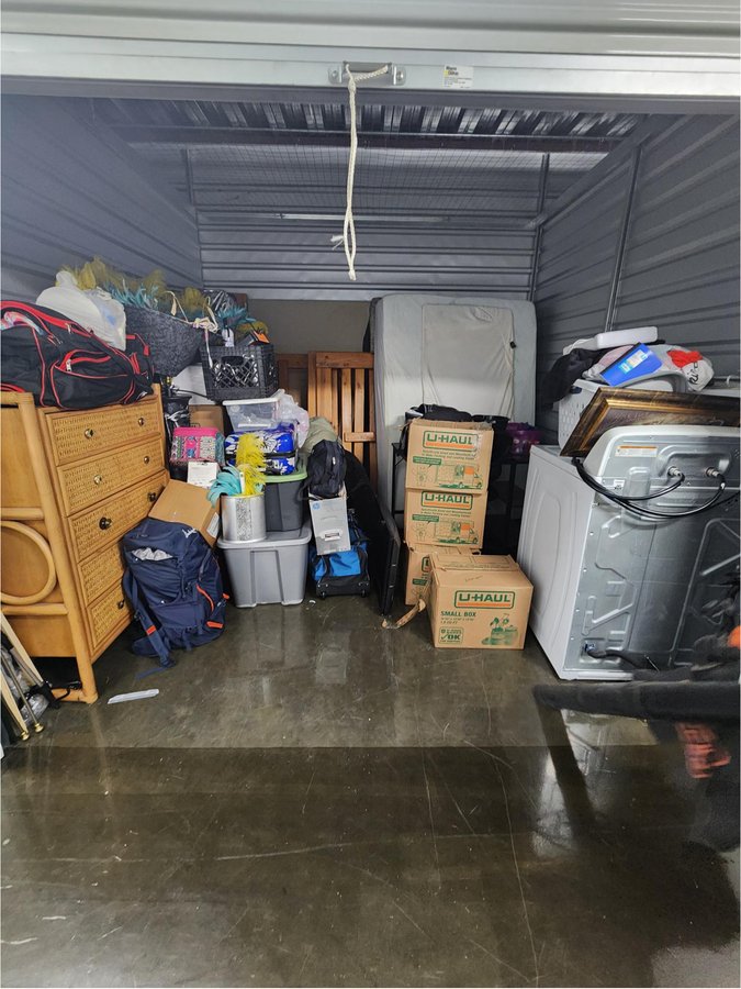 10 x 10 storage unit in Titusville, FL