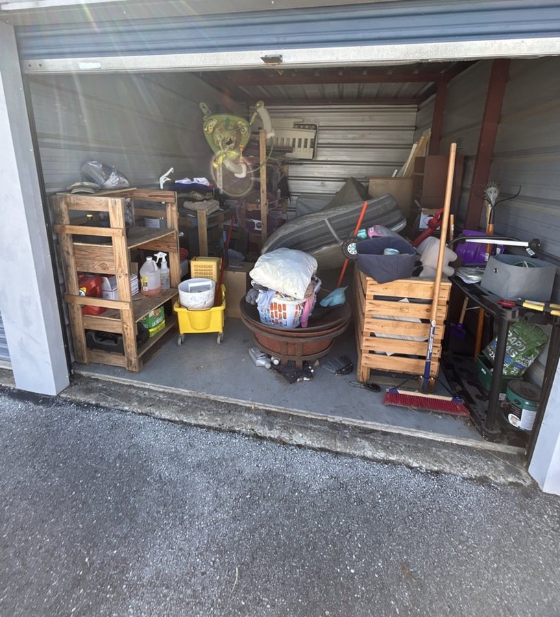 10 x 15 storage unit in Rogers, AR