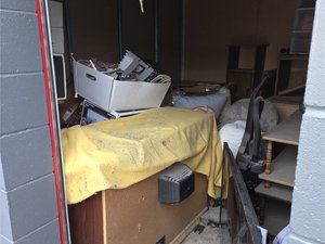 10 x 10 unit in West Des Moines
