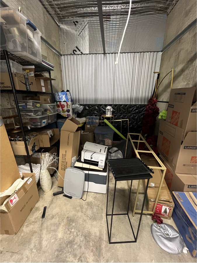 9 x 10 storage unit in College Point, NY