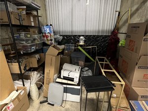 9 x 10 unit in College Point