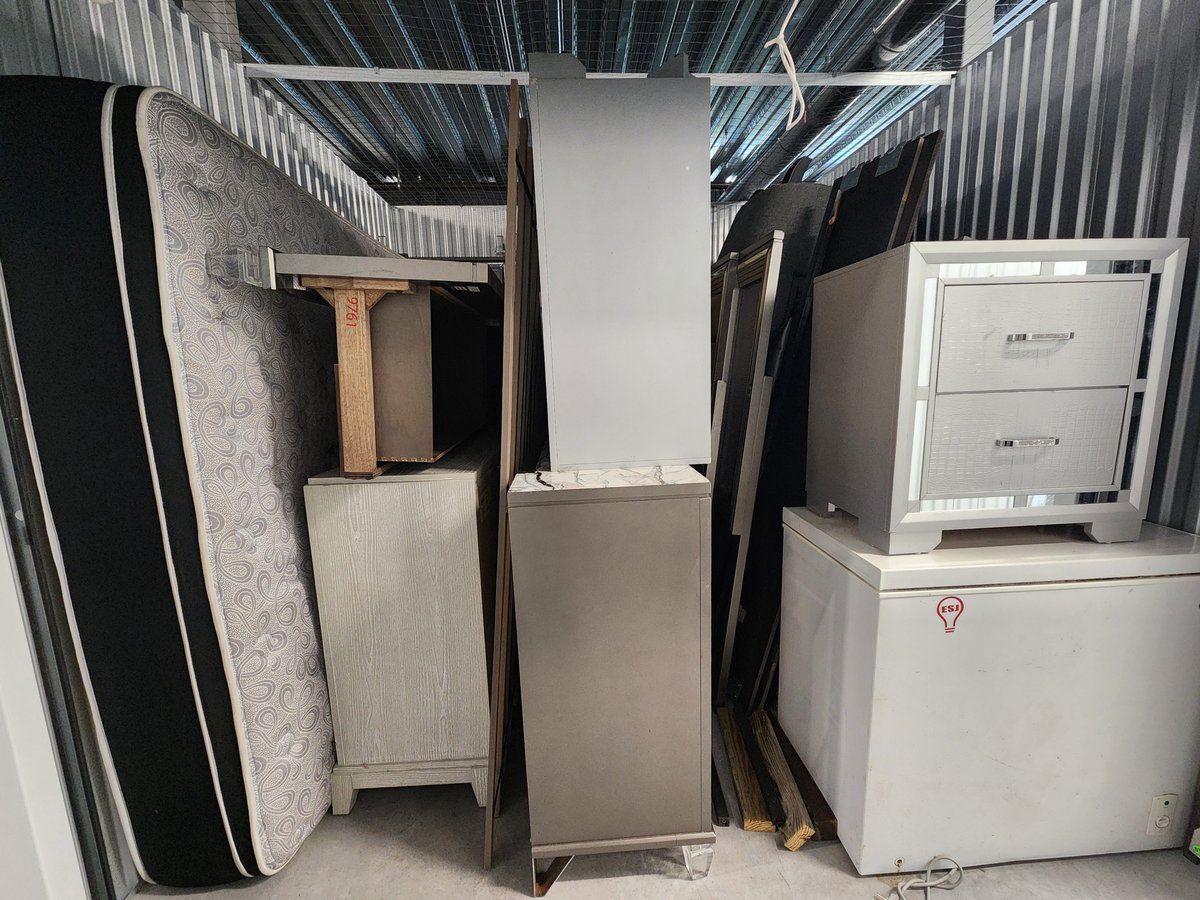 10 x 10 storage unit in Lake Worth, FL