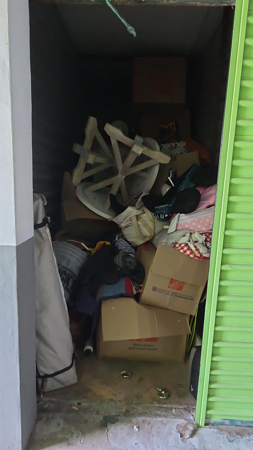 5 x 15 storage unit in Miami, FL