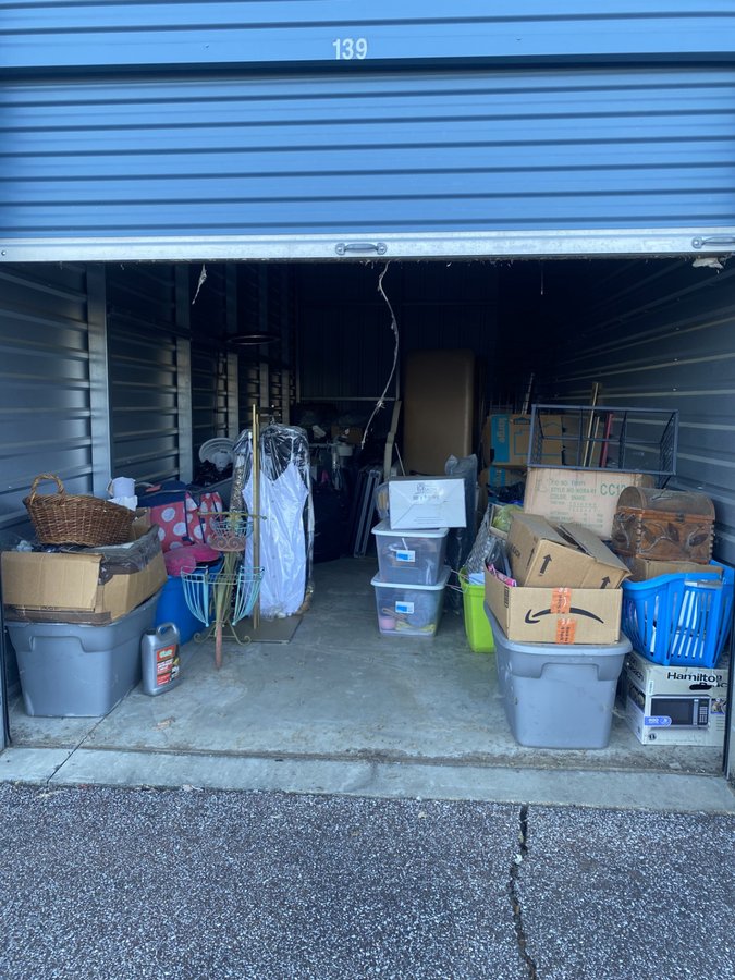 10 x 30 storage unit in Cordova, TN