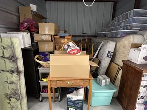 10 x 10 unit in Cabot