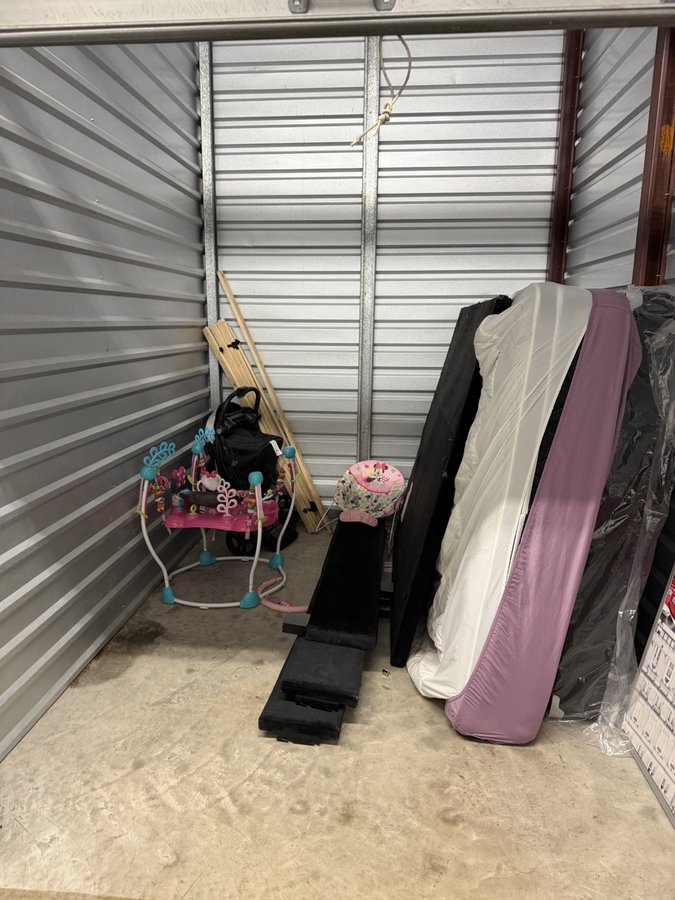 8 x 10 storage unit in West Palm Beach, FL