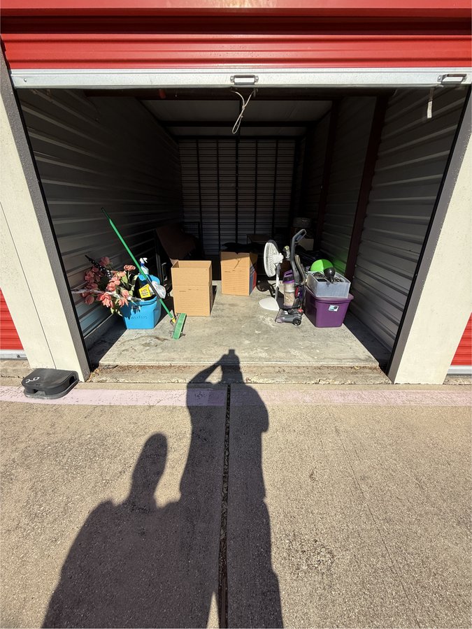 10 x 20 storage unit in Crowley, TX