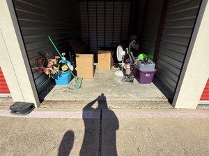 10 x 20 unit in Crowley