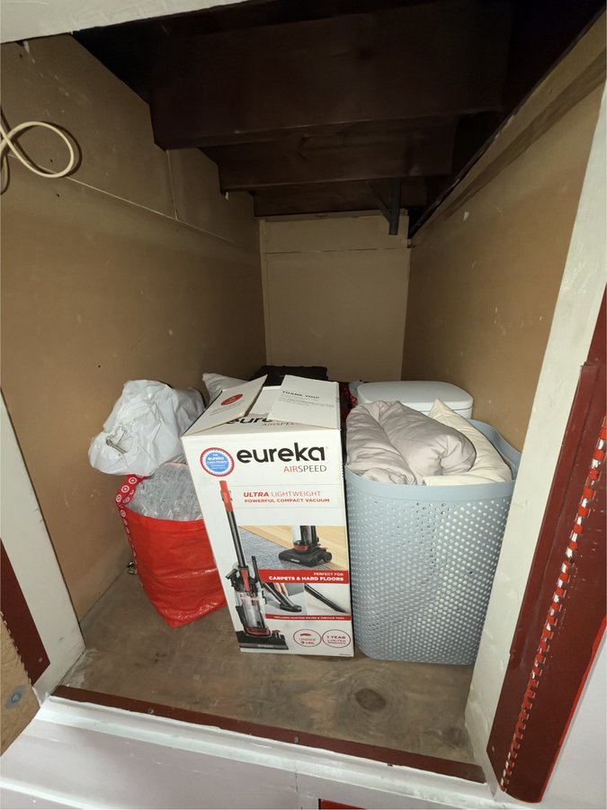 4 x 8 storage unit in Somerville, MA