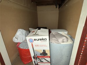 4 x 8 unit in Somerville