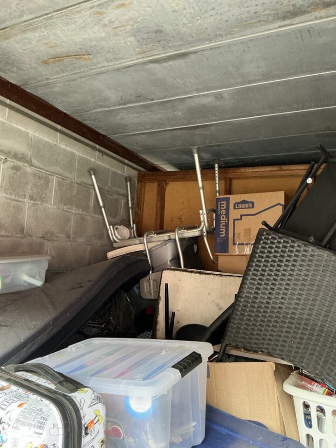 10 x 10 storage unit in Knoxville, TN