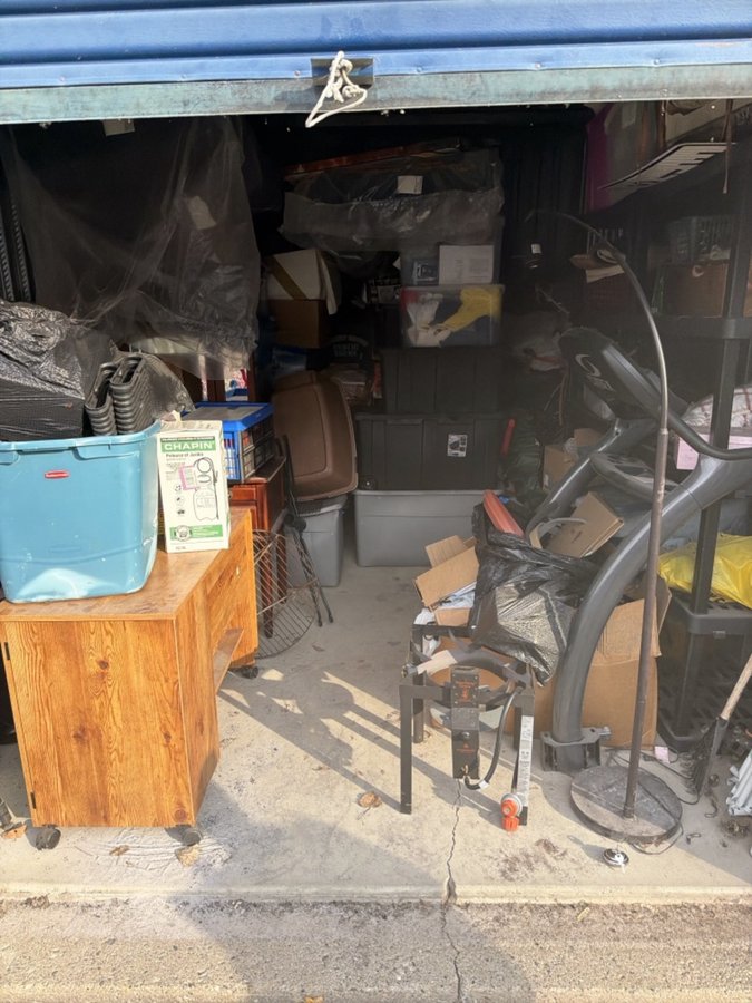 10 x 15 storage unit in Linden, MI