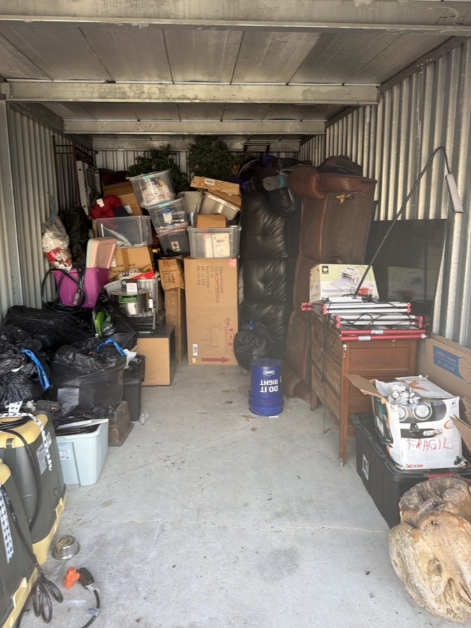 10 x 20 storage unit in Linden, MI