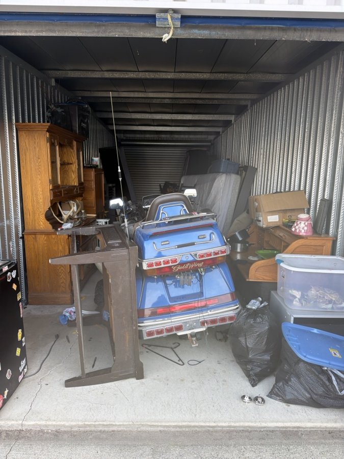 10 x 30 storage unit in Linden, MI