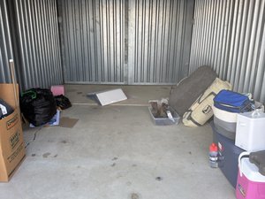 10 x 15 unit in Linden