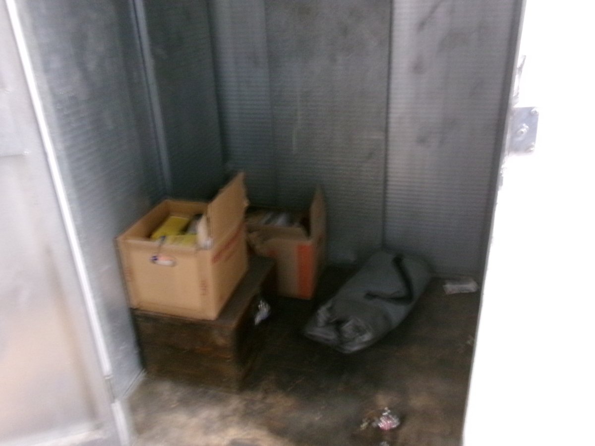 4 x 4 storage unit in Baltimore, MD