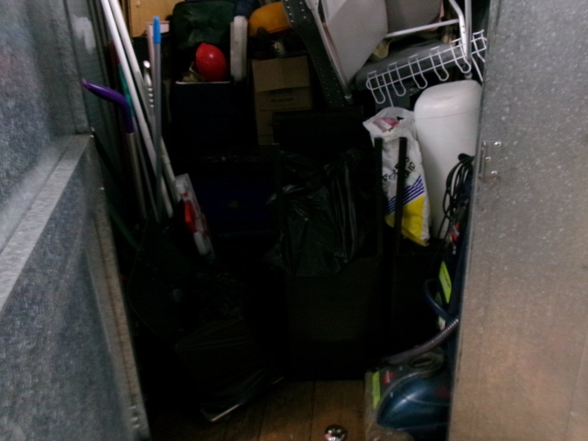 5 x 10 storage unit in Baltimore, MD