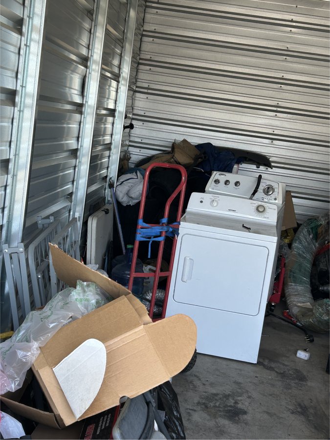 10 x 25 storage unit in Chambersburg, PA