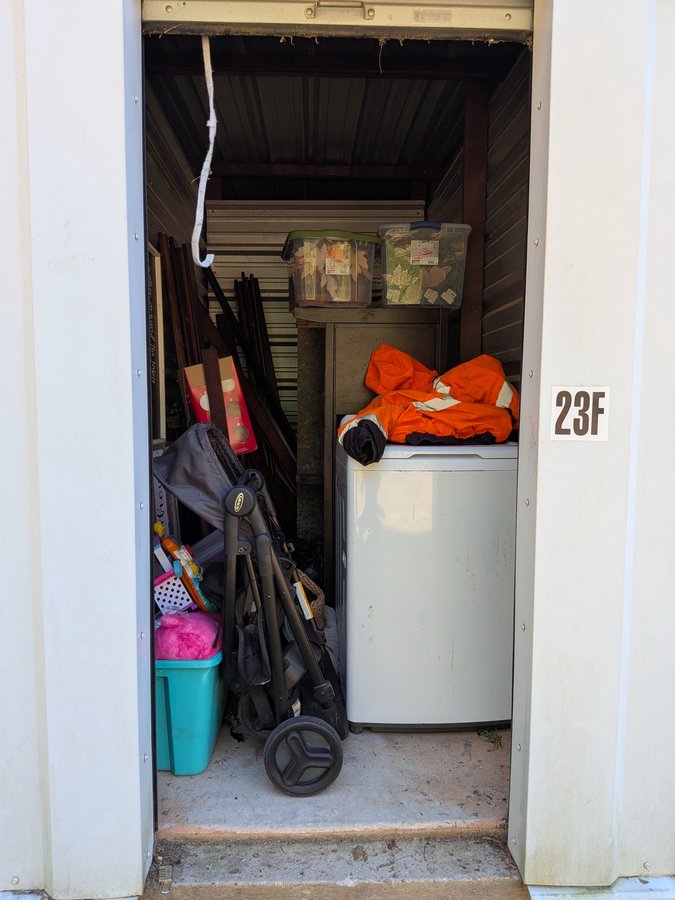 5 x 10 storage unit in Caryville, FL