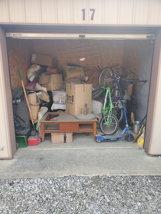 10 x 10 storage unit in Indianapolis, IN