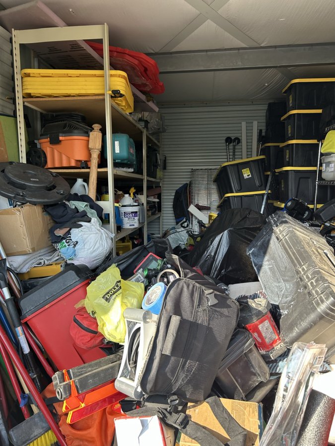 10 x 15 storage unit in Chicago, IL