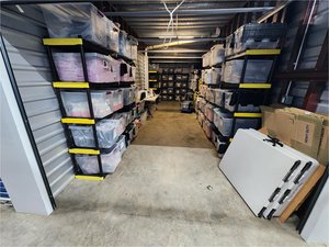 10 x 30 unit in Smyrna