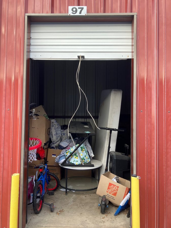 8 x 10 storage unit in Greenville, TX