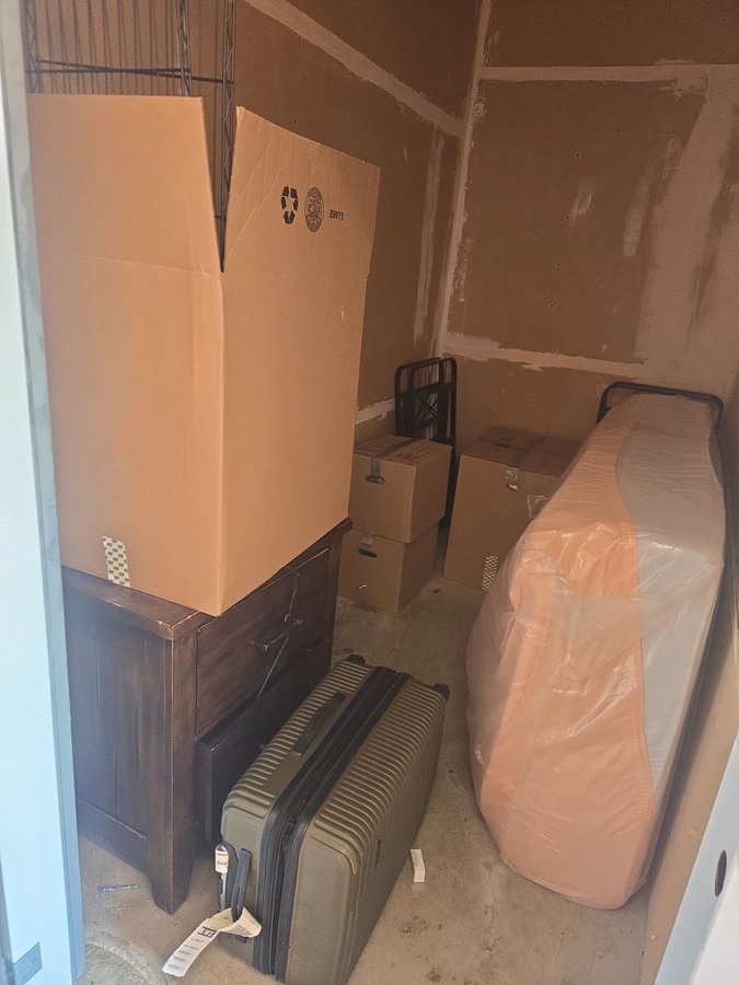 5 x 10 storage unit in Randallstown, MD
