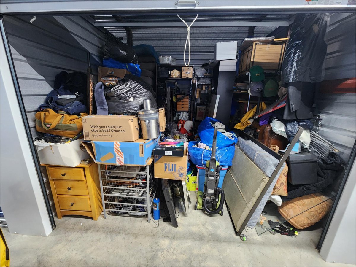 10 x 10 storage unit in Smyrna, GA