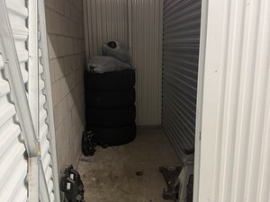 5 x 10 unit in Manassas