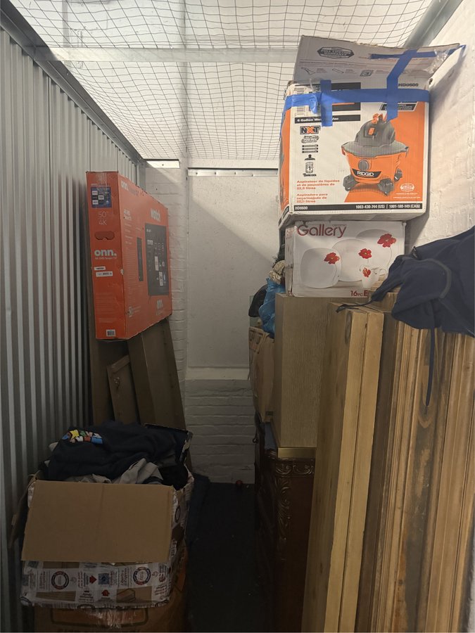 5 x 15 storage unit in Garfield, NJ