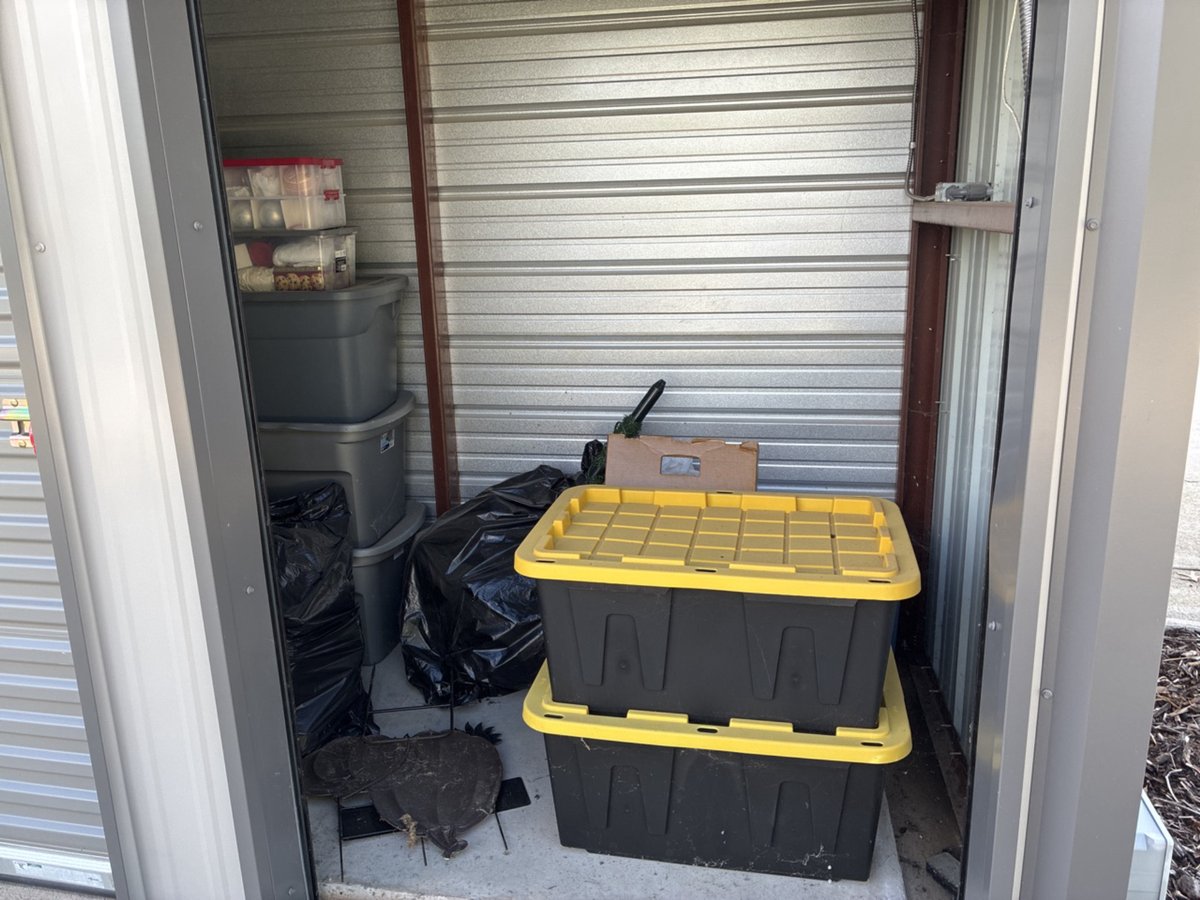 10 x 5 storage unit in Siloam Springs, AR