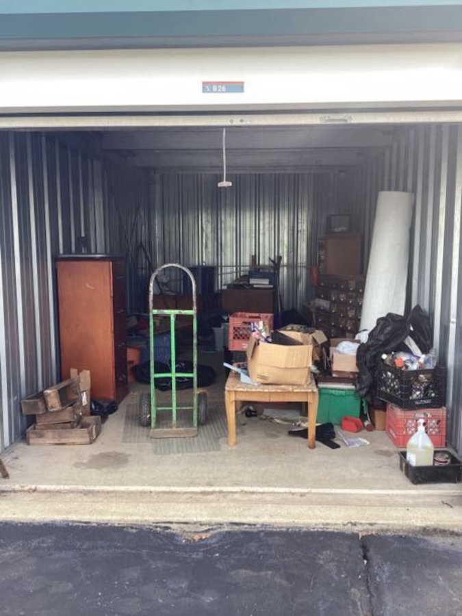 10 x 10 storage unit in Wadsworth, OH