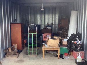 10 x 10 unit in Wadsworth