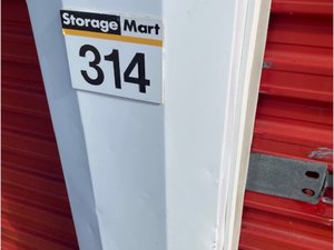 4 x 9 unit in Davenport