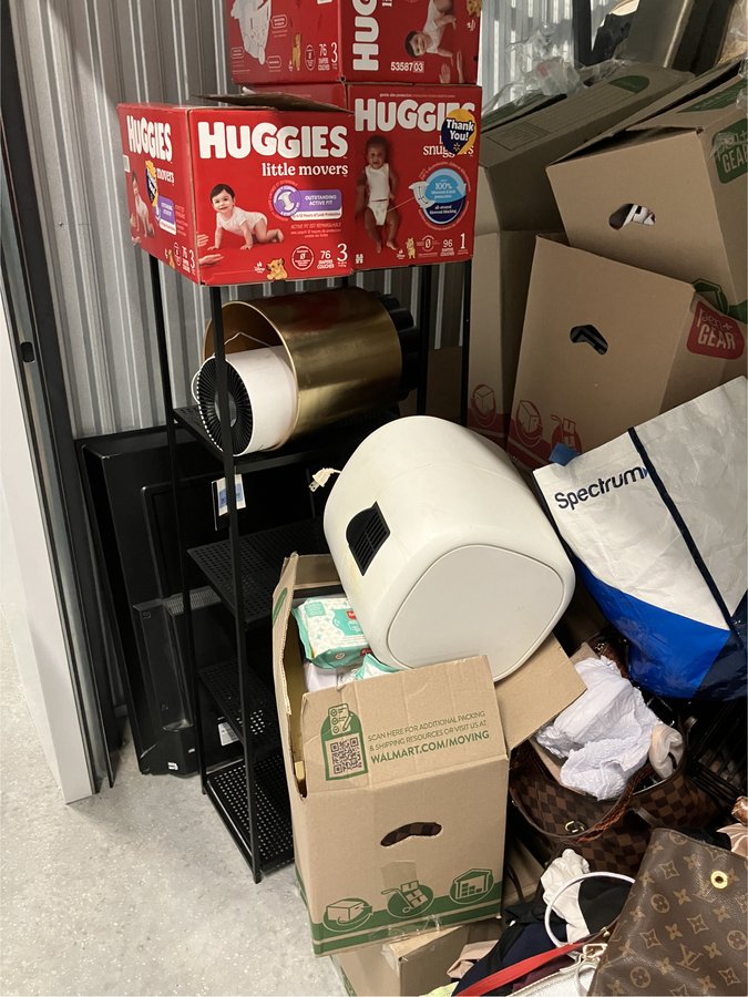 10 x 7 storage unit in Pinellas Park, FL
